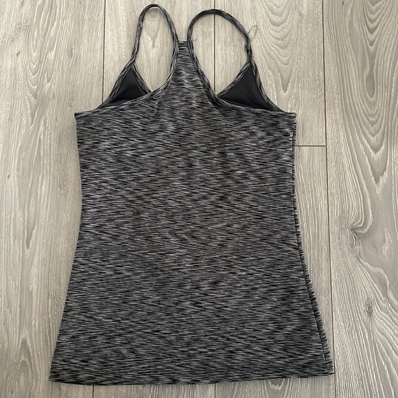 Joe Fresh Women’s Sports tank bundle - Picture 7 of 11